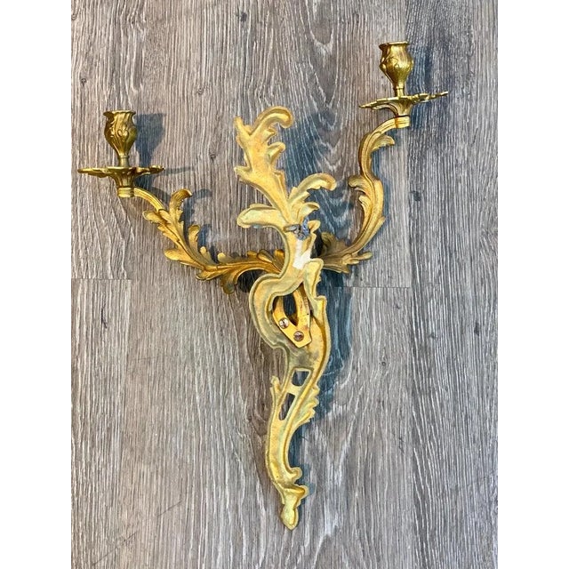 Fine Pair of Louis XVI Style Ormolu Wall Lights, Not Electrified France, circa 1900s This fine pair of Louis XVI-style...