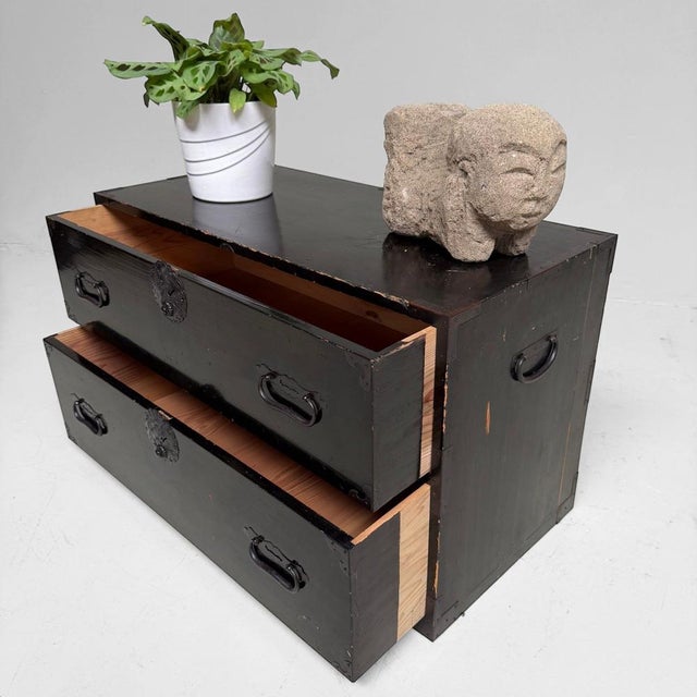 Black Minimalist Japanese Kimono Tansu Chest, 1910s For Sale - Image 8 of 15