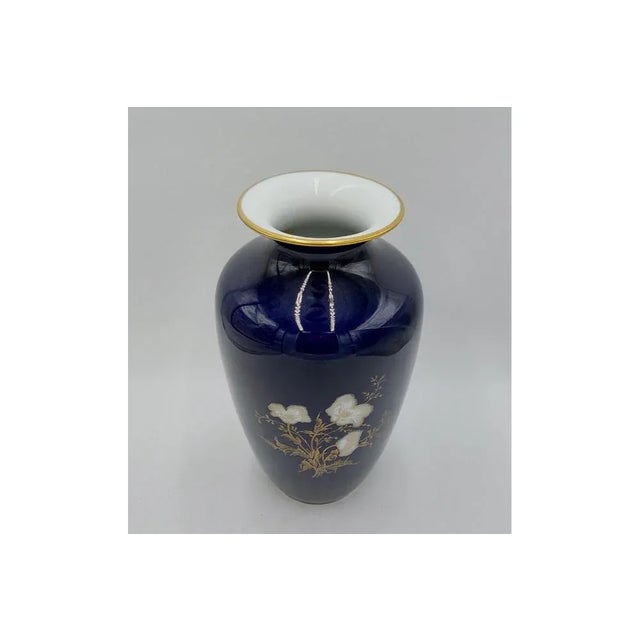 1960s Porcelain Cobalt Vase from Hutschenreuther Hohenberg, Germany, 1960s For Sale - Image 5 of 7