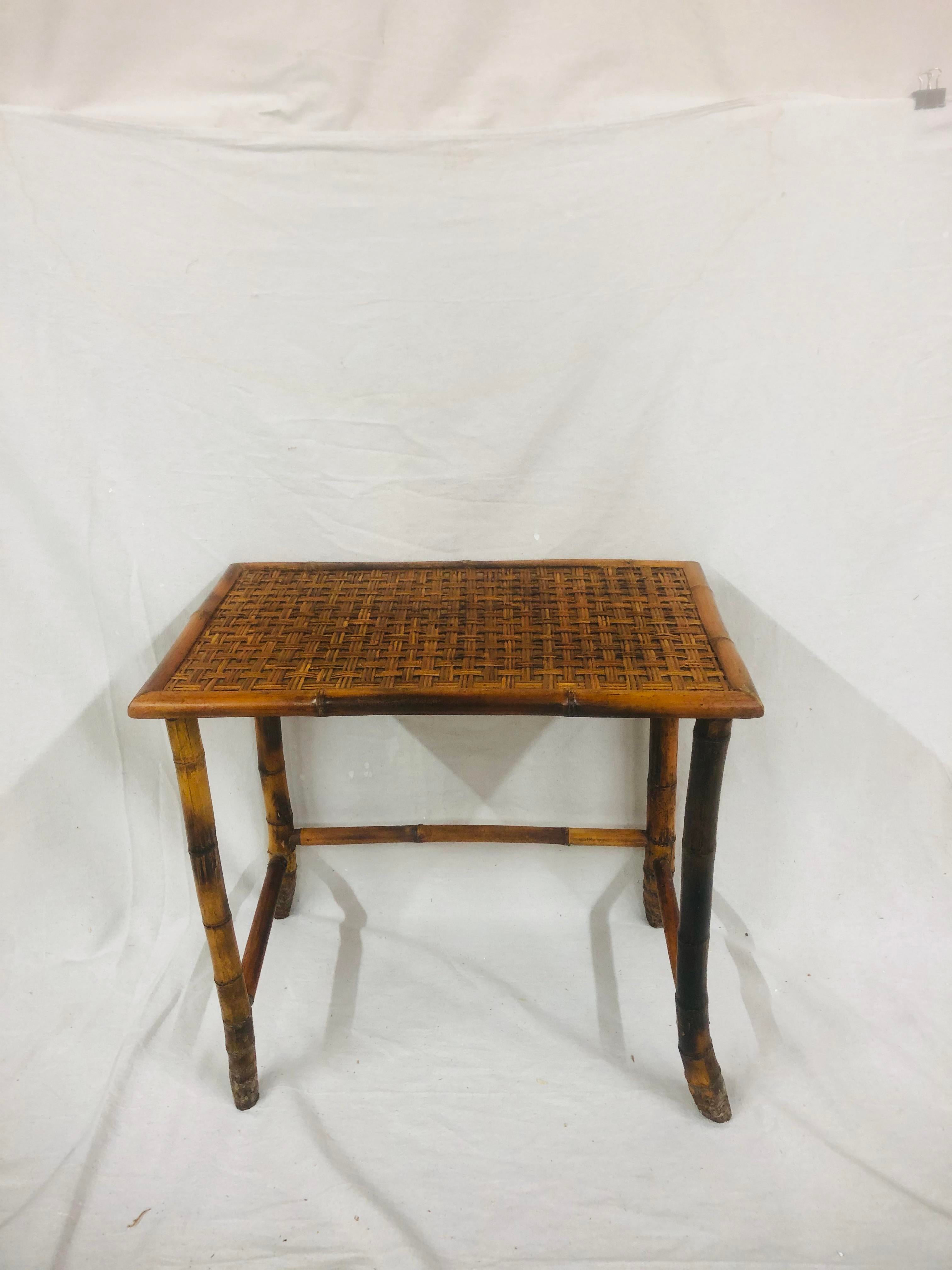 childs writing desk