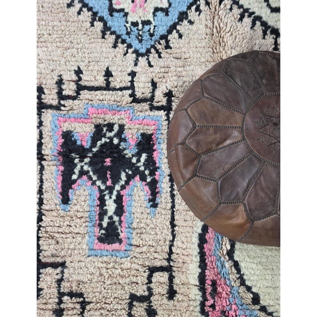 Neutral Handwoven Berber Wool Rug - 9.8 X 6.1 Ft For Sale In Cleveland - Image 6 of 9