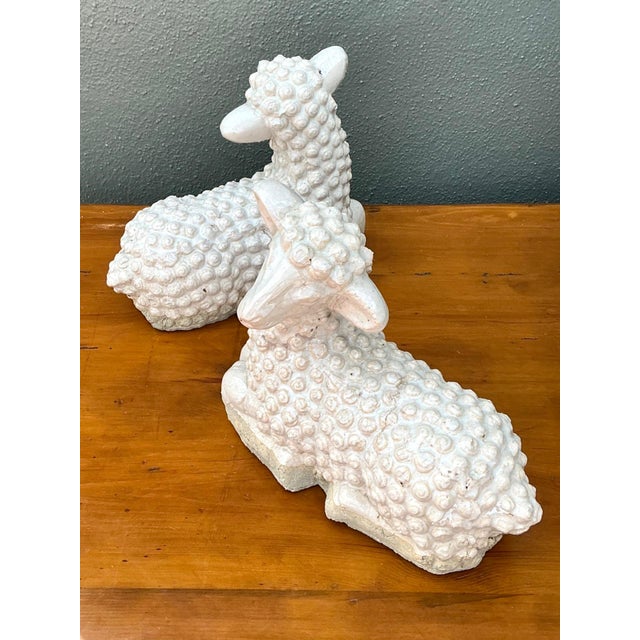 Off-white Vintage Sheep Figurines in Ceramic - Set of 2 For Sale - Image 8 of 17