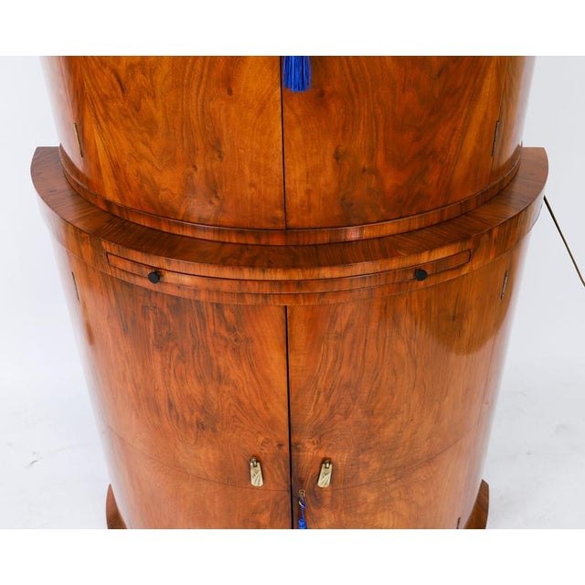 Wood Antique Art Deco Burr Walnut Cocktail Cabinet from Hille, 1920s For Sale - Image 7 of 18