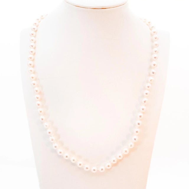 Vintage 23.5-Inch Cultured Freshwater Pink Pearl Necklace With GP 925 Clasp. Featuring light pink 8mm, well matched,...