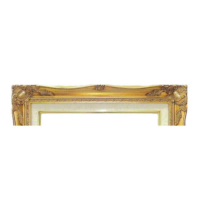 FREE SHIPPING ANYWHERE IN THE CONTINENTAL US! This is a fine vintage gilt wood frame with white linen liner. The frame...