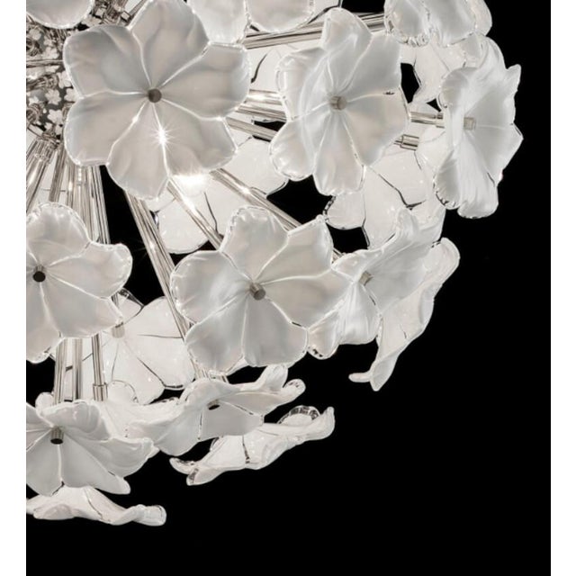 Italian 21st Century White Lotus Sputnik Chandelier by Fabio LTD For Sale - Image 3 of 4
