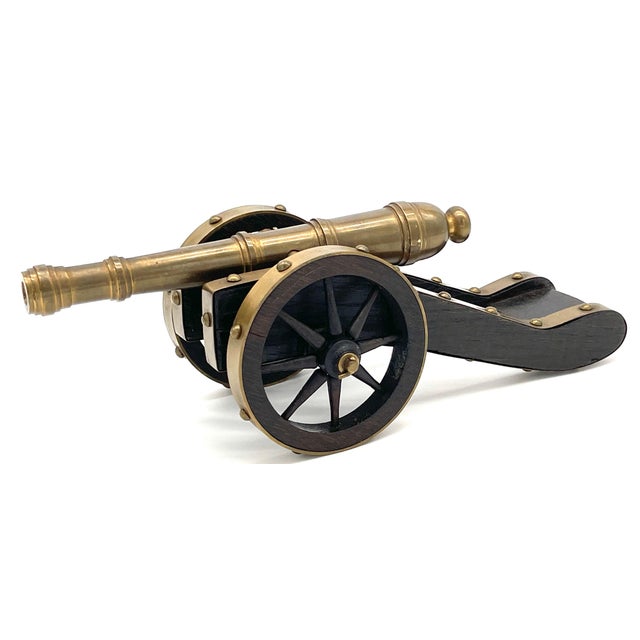 English Brass & Wood Desk Top Model of a Signal Cannon For Sale - Image 4 of 8