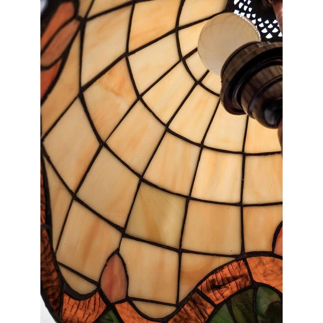 2000 - 2009 Large Table Lamp in the style of Tiffany For Sale - Image 5 of 16