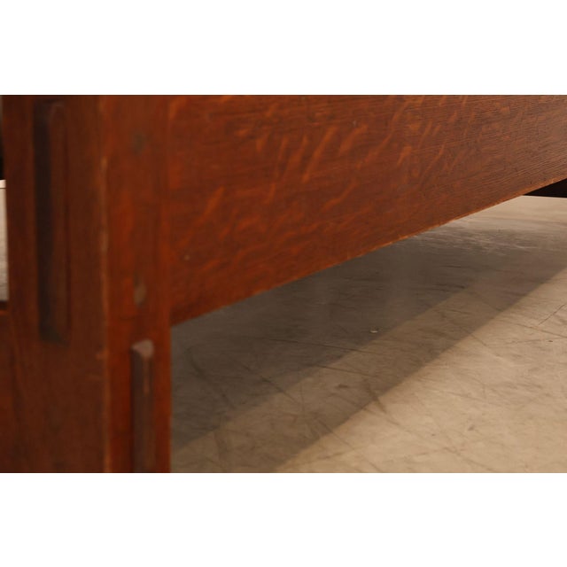 Antique Gustav Stickley No. 208 Arts And Crafts Mission Oak Settle For Sale - Image 16 of 18