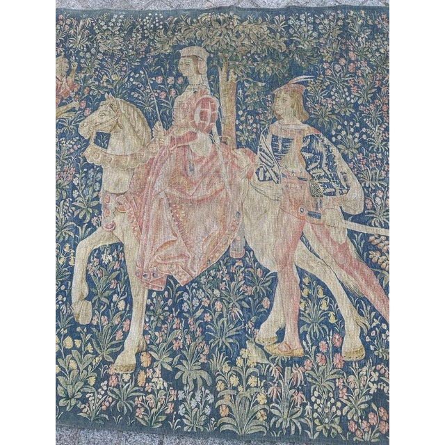 Discover a reproduction of the exquisite "Noble Amazone" French medieval museum tapestry, a true masterpiece of design....