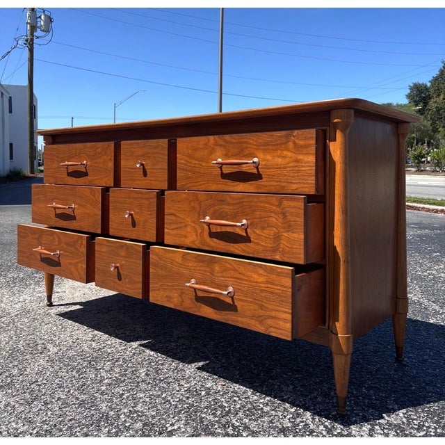 Mid-Century Modern Fully-Refinished Mid Century Henredon Niner For Sale - Image 3 of 13