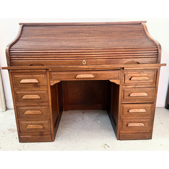 Brown American Desk in Oak, 1930 For Sale - Image 8 of 18
