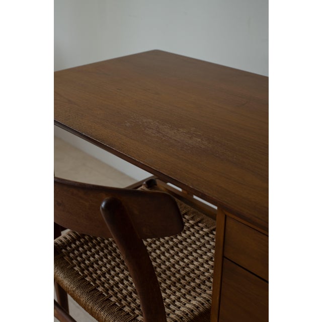 Wood 1950s Attributed to Kipp Stewart Three Drawer Writing Desk for Glenn of Ca, Usa For Sale - Image 7 of 9