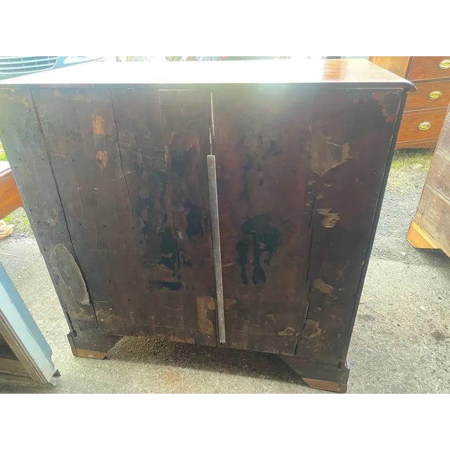 18th Century George III Mahogany Chest of Drawers For Sale - Image 12 of 12