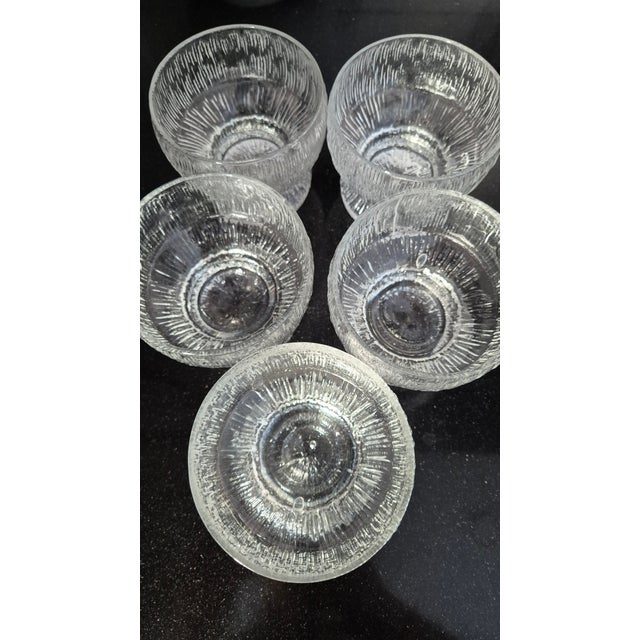Glass Footed Dessert Bowls by Timo Sarpaneva for Iittala, 1960s, Set of 5 For Sale - Image 7 of 8