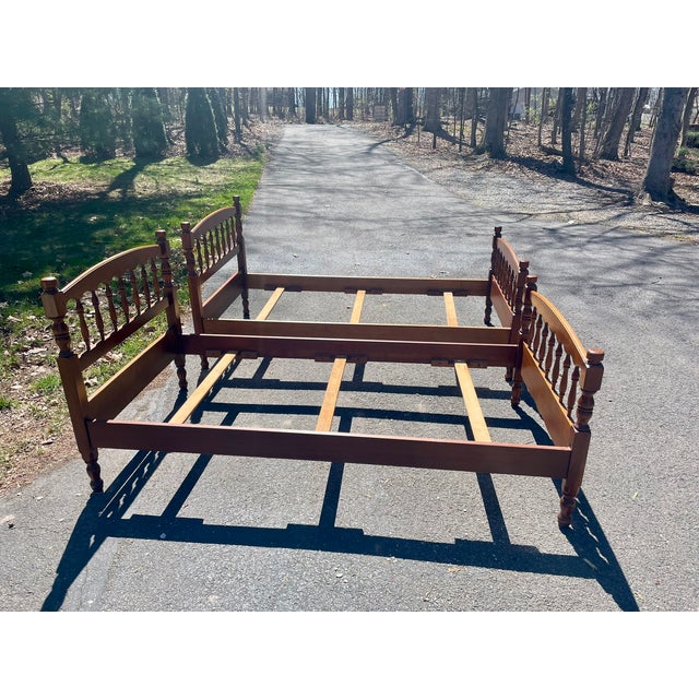 L. & J.G. Stickley, Inc. Late 20th Century L. & J. G. Stickley American Colonial Cherry Twin Beds For Sale - Image 4 of 18