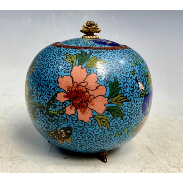 Japanese Antique Japanese Cloisonné Footed Ginger Jar With Floral & Butterfly Motif For Sale - Image 3 of 7