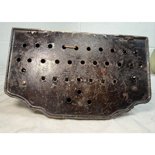 Rare Antique 1890's Ives, Blakeslee & Company Palace Green Cast Iron Still Bank For Sale - Image 13 of 15