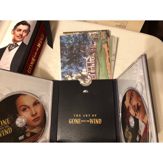 1939 "Gone With the Wind" Ultimate Collector’s Estate Bundle - 70th Anniversary Box Set, Deluxe VHS & 5 Display Figurines For Sale - Image 15 of 17