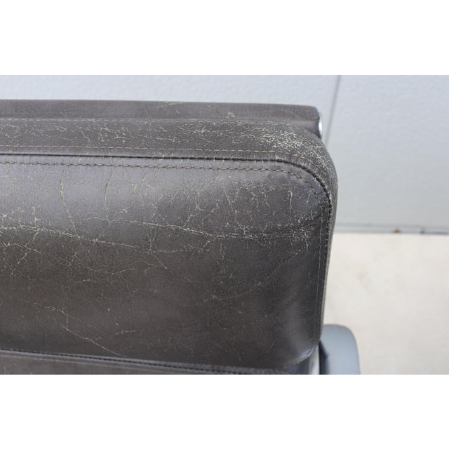 Mid-Century Distressed Gray Leather Eames Soft Pad Management Chair by Herman Miller For Sale - Image 16 of 18