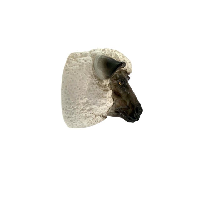 Late 20th Century Farmhouse White Ceramic Ram Head Wall Pocket Planter Vase, 6.6"h For Sale - Image 4 of 9