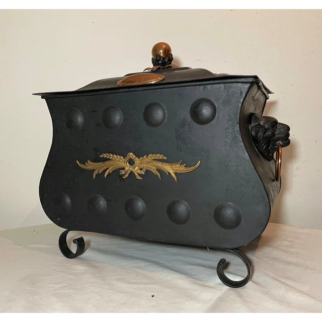 Arts & Crafts Antique Black Tole Brass Bronze Metal Lion Head Coal Scuttle Box Bucket Bin For Sale - Image 3 of 13