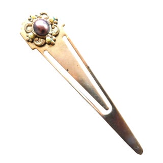Vintage Gold Bookmark, Brown Oval Pearl Stone, Cream Seed Pearls on Scalloped Bezel For Sale