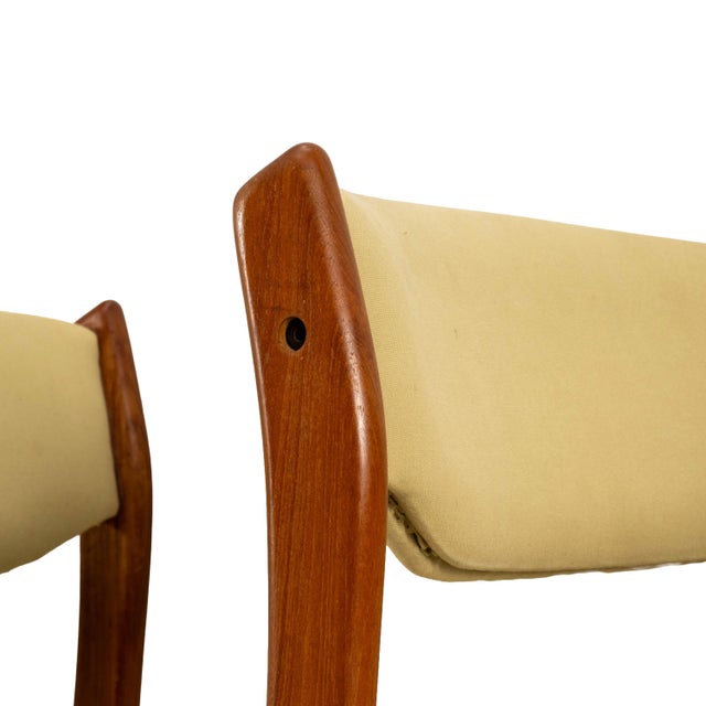Mid-Century Modern 1980s Set of 8 Danish Modern Solid Teak Dining Chairs Acquired From D-Scan For Sale - Image 3 of 18