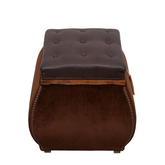 Curved Velvet Ottoman with Storage, France, 1960s For Sale - Image 4 of 8