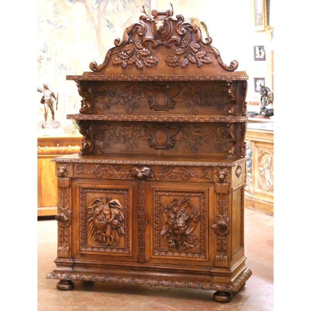 Linen 19th Century French Carved Oak Saint-Hubert Hunt Buffet With Stag Crest For Sale - Image 8 of 14