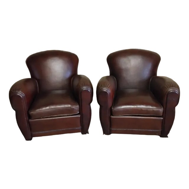 Set of Vintage Club Chairs in Leather For Sale