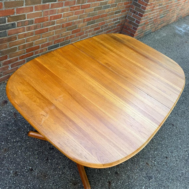 Mid 20th Century Danish Modern Teak Dining Set With 4 Niels Otto Møller Model 85 Chairs for for j.l. Møllers Møbelfabrik For Sale In Cleveland - Image 6 of 12
