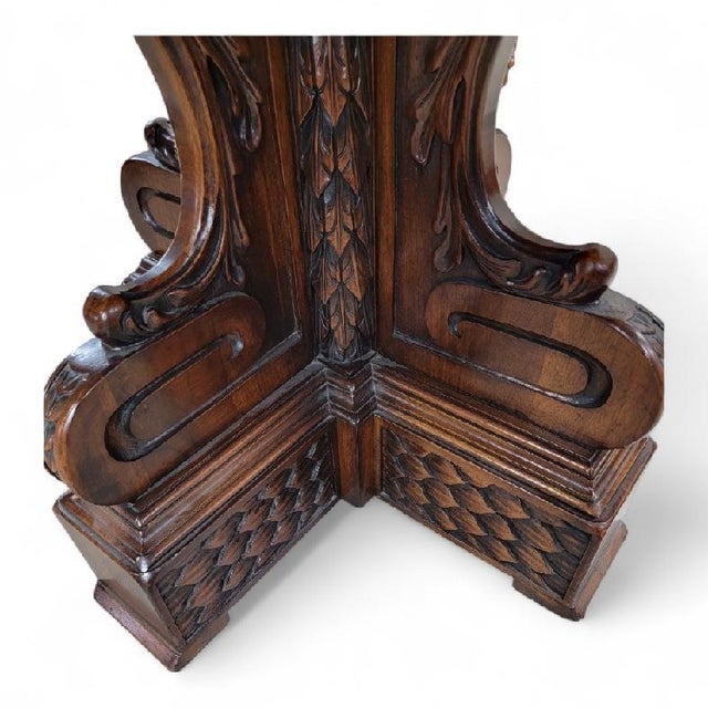 Antique Italian Baroque Style Finely Carved Ornate Mahogany Octagonal Center/Library Table This exquisite antique Italian...