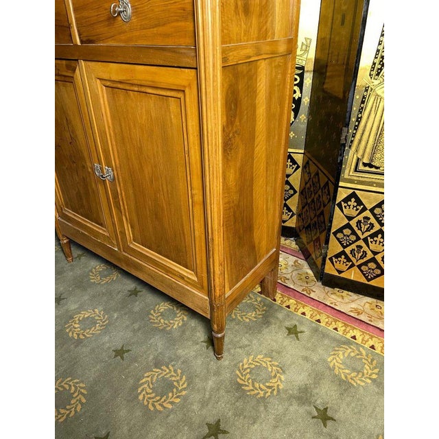 High Louis XVI Buffet in Blond Walnut For Sale - Image 6 of 13