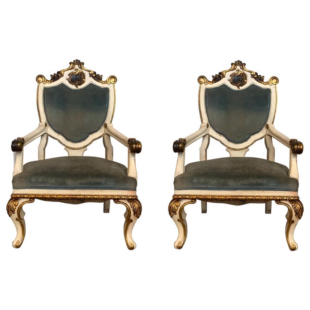 Pair of Venetian Hand Painted Armchairs in White Antique Painting and Giltwood For Sale In Miami - Image 6 of 18