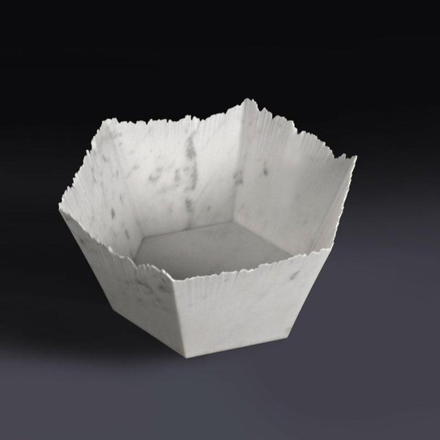 Drap b hexagonal decorative bowl in white carrara marble by bufalini marmi dimensions: d 24 x w 24 x h 11 cm. Materials:...