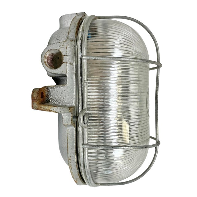 French Industrial Cast Iron Wall Lamp from Electro Fonte, Paris, 1960s For Sale - Image 18 of 18