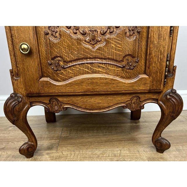 Vintage French Louis Style Oak Bedside Tables, Set of 2 For Sale - Image 5 of 11