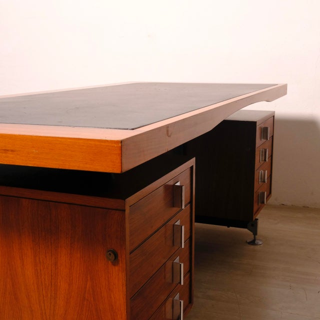 Executive Desk in Rosewood, Italy, 1950s-1960s For Sale - Image 6 of 18