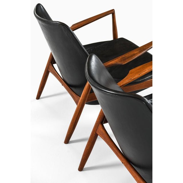 1950s Sälen Easy Chairs in Leather and Teak attributed to Ib Kofod-Larsen, 1950s, Set of 2 For Sale - Image 5 of 11