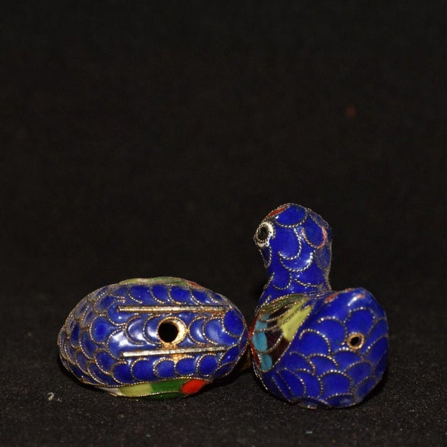 This charming pair of vintage Mandarin duck figurines is a beautiful example of cloisonné enamel artistry. Each duck is...