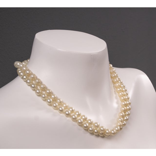 Beige Costume Jewelry Necklace, 1980s For Sale - Image 8 of 14