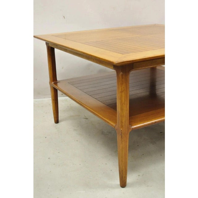 Brown Vintage Tomlinson Sophisticate Mid Century Modern Square Walnut Lamp Side Table For Sale - Image 8 of 11