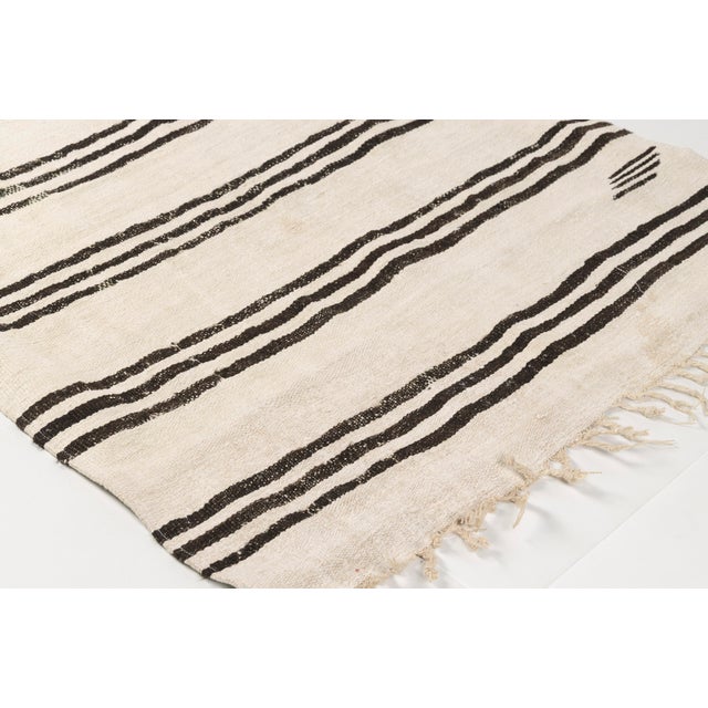 Vintage Anatolian Hemp Kilim Rug For Sale - Image 4 of 10