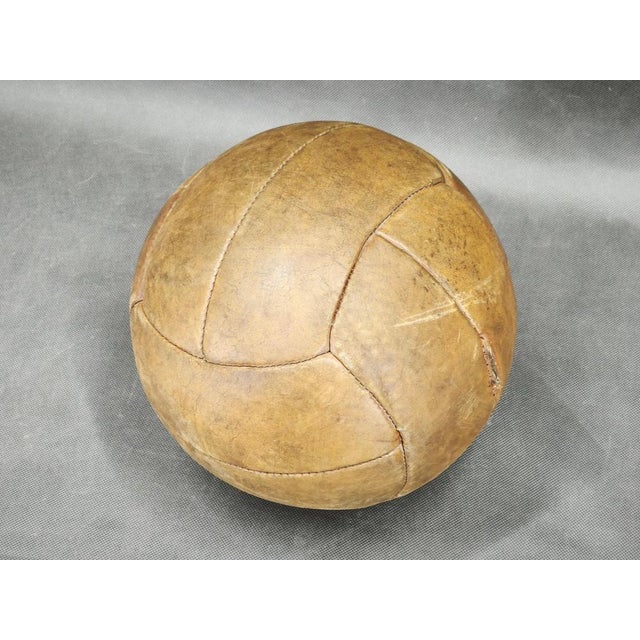 Vintage Leather Medicine Balls, Czechoslovakia, 1950s, Set of 2 For Sale - Image 4 of 8