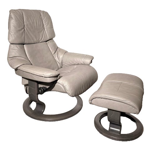 Set of Leather Recliner and Ottoman from Stressless For Sale