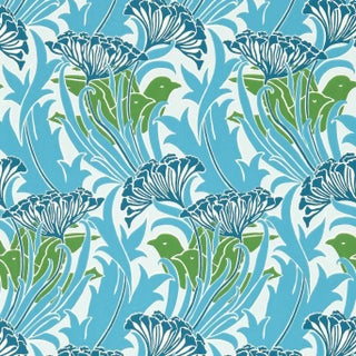 Morris & Co Laceflower Wallpaper in Garden Green/Lagoon For Sale