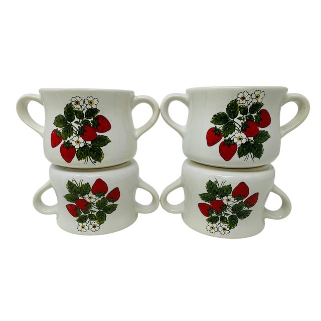 1970s Nelson McCoy Strawberry Country Soup Bowls - Set of 4 For Sale In Tampa - Image 6 of 13