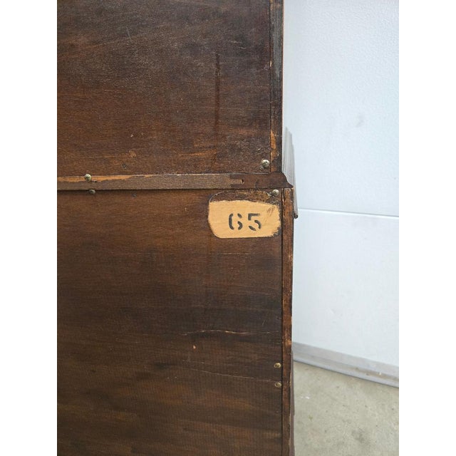 1950s Henredon 8 Drawer Mohagany Chest For Sale - Image 10 of 14