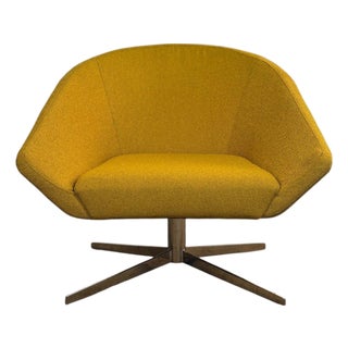 Jeffrey Bernett Remy Swivel Lounge Chair | Bernhardt Design For Sale